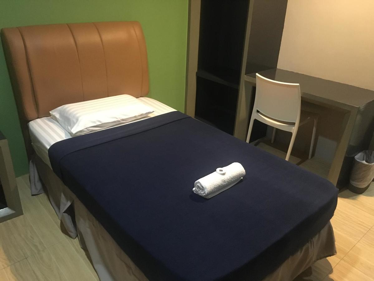 어반 리빙 젠 호텔 인코퍼레이티드 Davao City 외부 사진